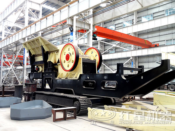 紅星小型車載移動破碎機(jī)