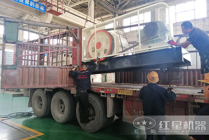 紅星機(jī)器齒輥破碎機(jī)車(chē)間直發(fā)