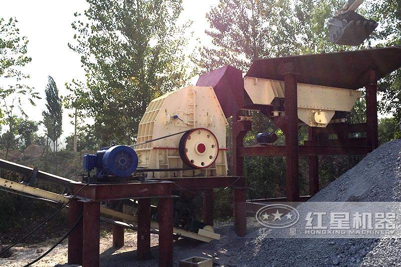 碎石破碎機生產(chǎn)線錘式破碎機，產(chǎn)量不一樣，客戶可以根據(jù)實際需求進行選購