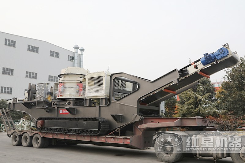 紅星履帶移動式石頭破碎機發(fā)貨