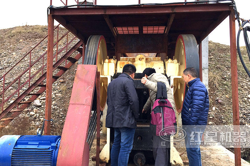 紅星碎石機(jī)生產(chǎn)線現(xiàn)場(chǎng)考察
