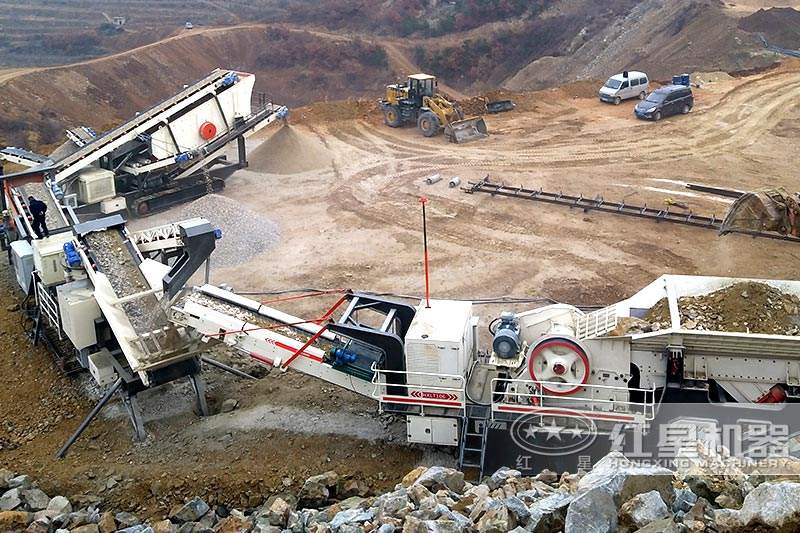 大型車載破碎機(jī)現(xiàn)場