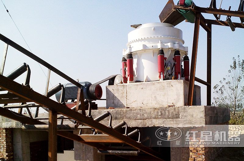 石子廠現(xiàn)在的行情怎么樣？石子破碎機整套設(shè)備有哪些？