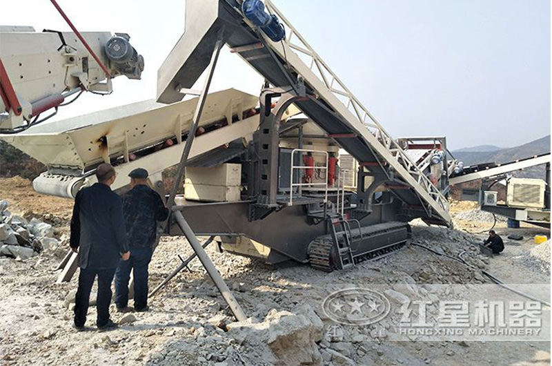 移動砂石破碎設(shè)備價格多少？移動砂石生產(chǎn)線有哪些優(yōu)勢？